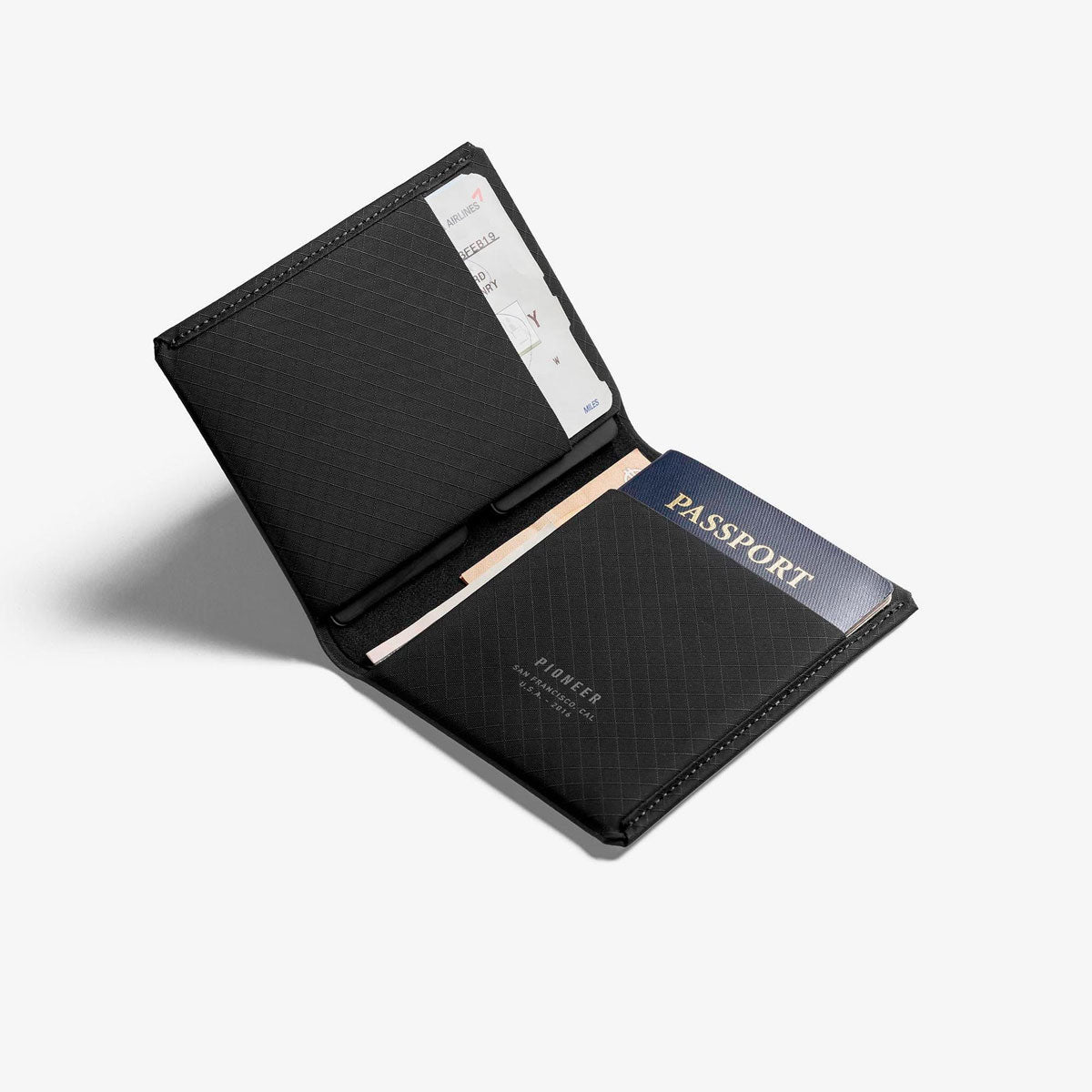 [PO] Pioneer Carry : Passport Wallet : Onyx 10XD™