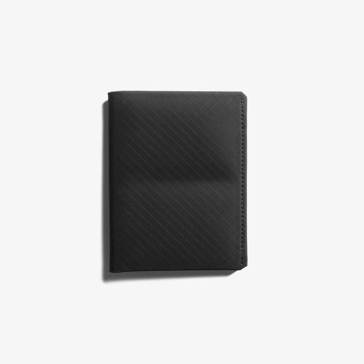 [PO] Pioneer Carry : Passport Wallet : Onyx 10XD™